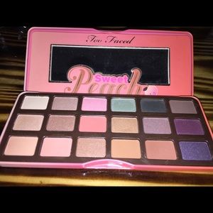 Too Faced Sweet Peach palette + Nyx Lid Lingere